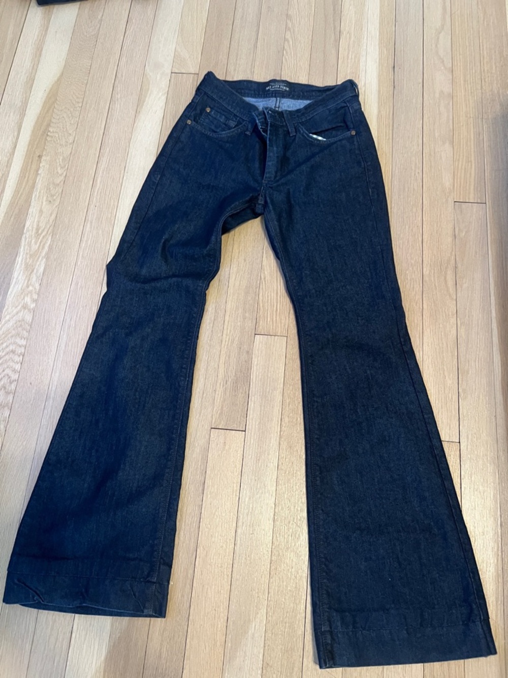 James jeans dry aged denim. Dark Blue boot cut  Women's Jeans